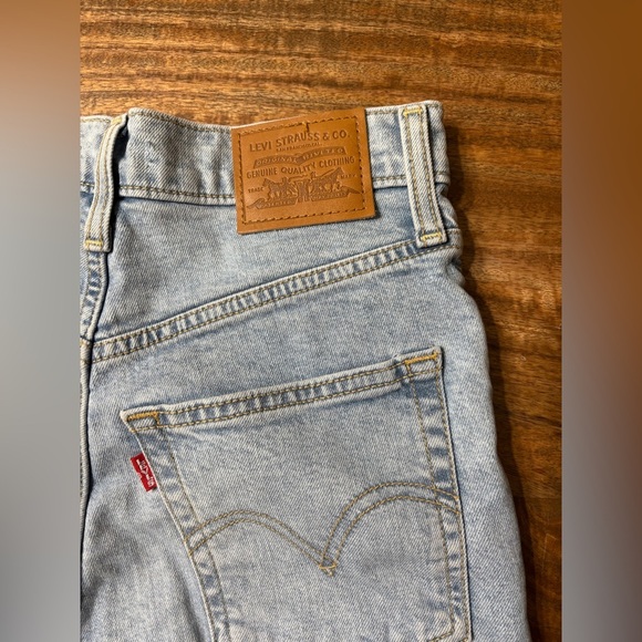 Levi's Premium Womens Ribcage Bermuda Jean Shorts High Rise Cut Off Blue Size 25 - Picture 3 of 6